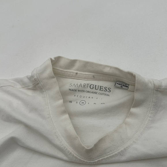 White Guess logo Men’s Tee size medium - Picture 7 of 10